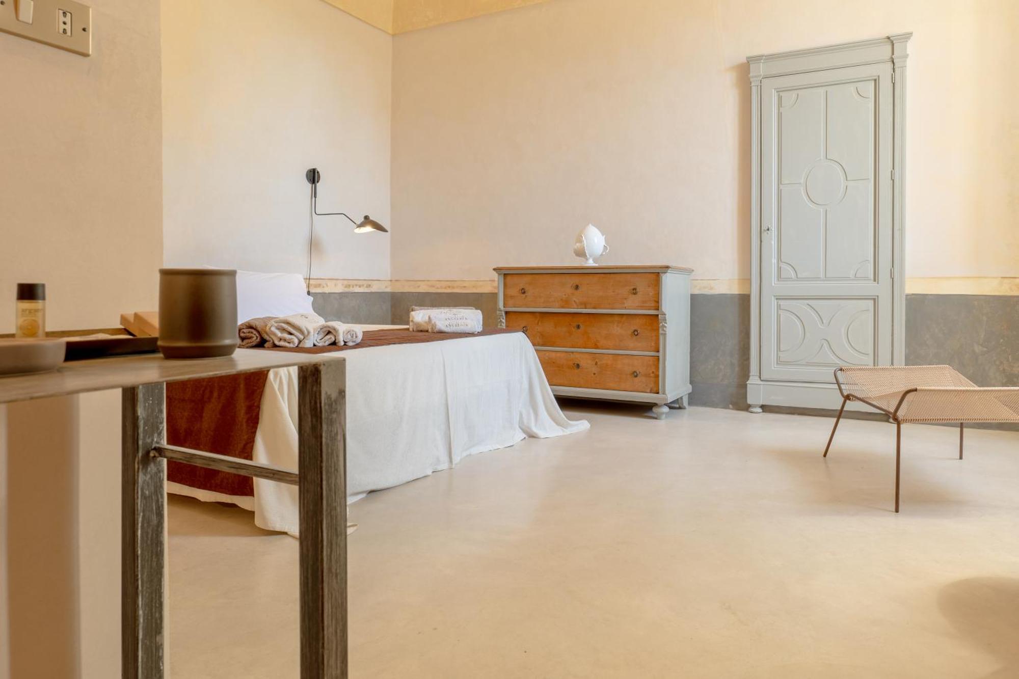 ジュルディニャーノ Palazzo Angelica - Luxury Retreat Otranto Bed & Breakfast エクステリア 写真