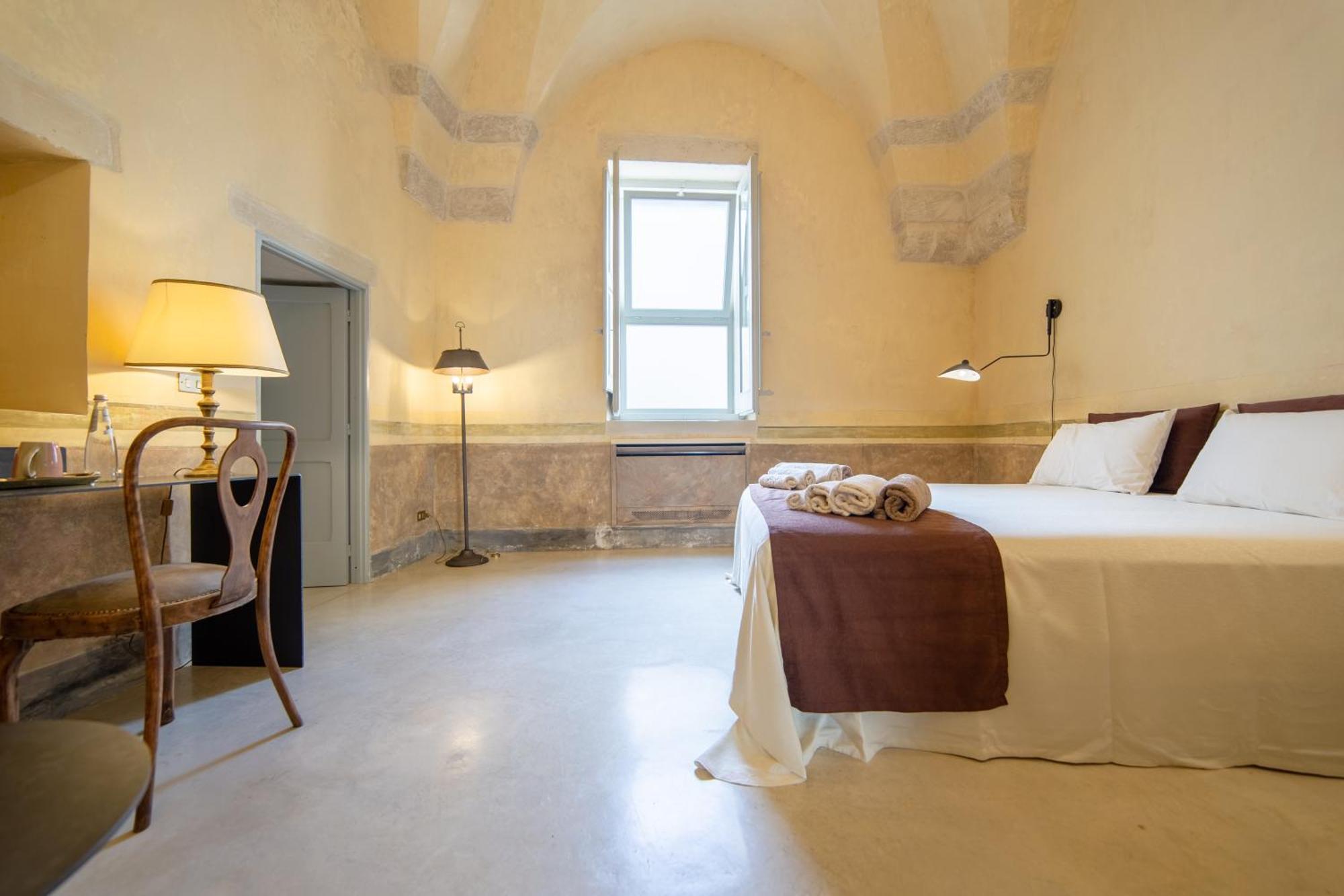 ジュルディニャーノ Palazzo Angelica - Luxury Retreat Otranto Bed & Breakfast エクステリア 写真